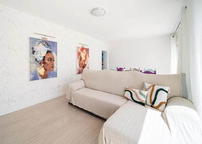 Casa Cuestas Holiday home *