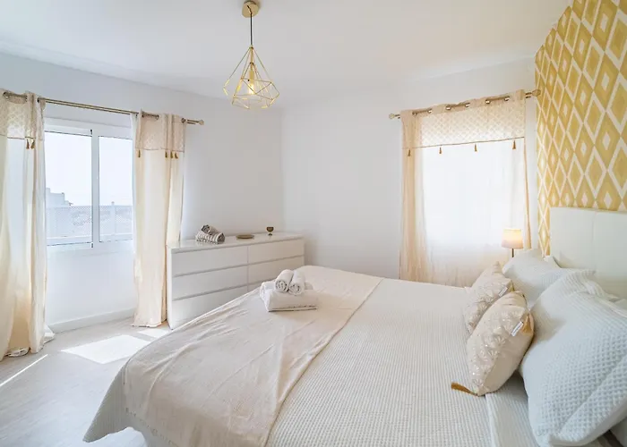 Casa Cuestas Holiday home *