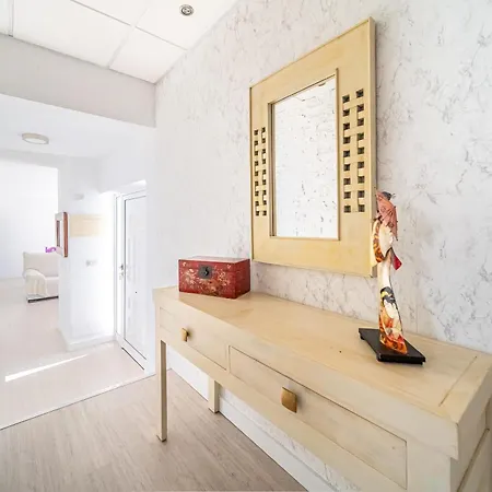 Casa Cuestas * Tías