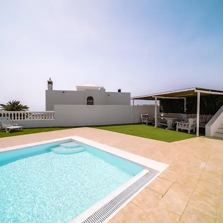 Casa Cuestas *